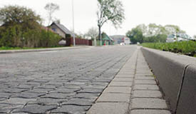 Борт тротуарный