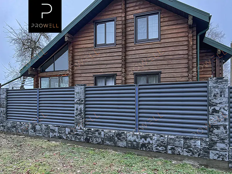 Красивый забор жалюзи