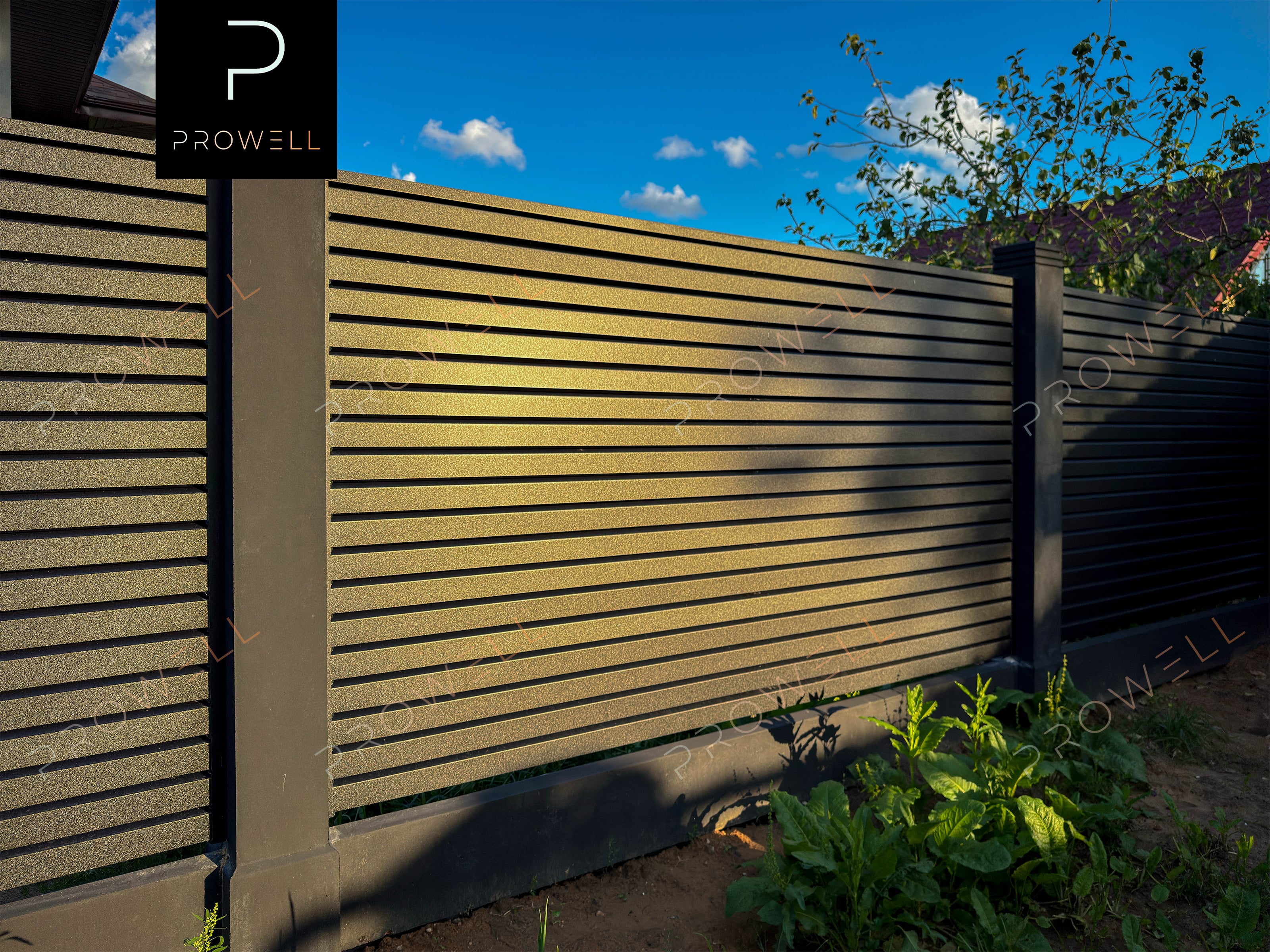 Забор-жалюзи "ЛИНА" RAL 9005 (чёрный янтарь) МАТ. Элегантность и надежная приватность. 